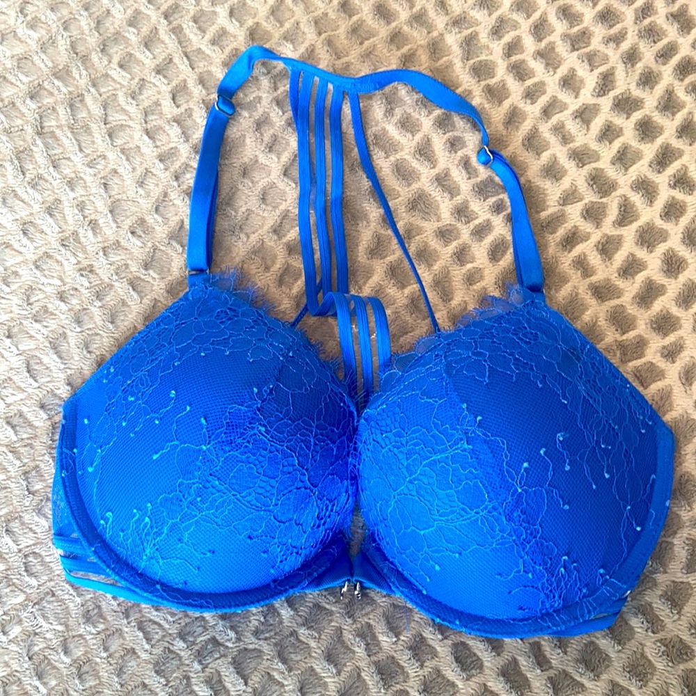 Very Sexy Push Up bra in Blue lace. Racer back with a front clasp.